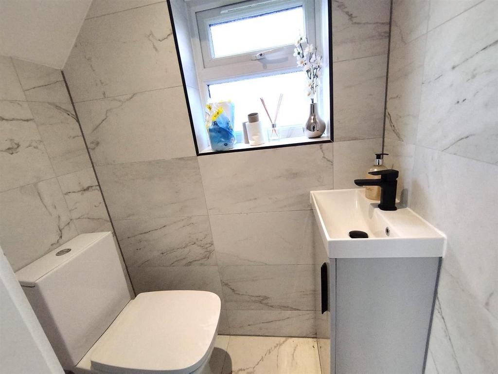 Guest Toilet