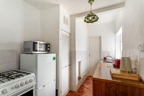 2 bedroom ground floor flat for sale, Richmond Street, Brighton BN2