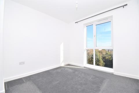 2 bedroom flat to rent, Clydesdale Way Belvedere DA17