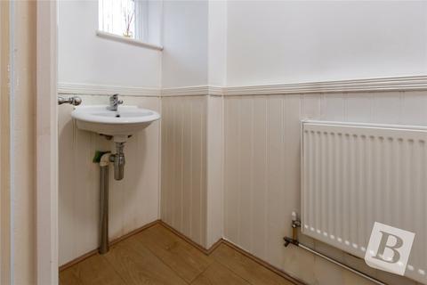 23 Henderson Close, Hornchurch, RM11 1FG