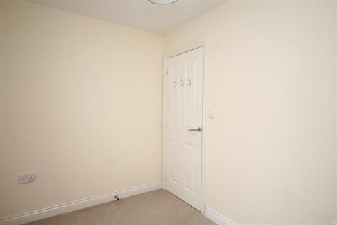 2 bedroom end of terrace house to rent, Pridmore Road, Coventry