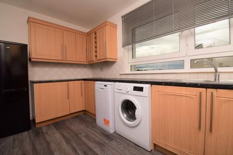 2 bedroom flat to rent, Woodend Road, Flat 1/4, Rutherglen, Glagow, G73 4DY