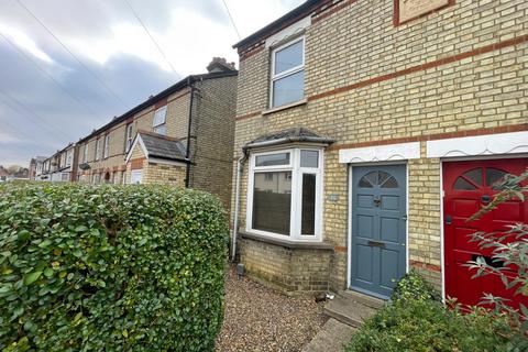 2 bedroom terraced house to rent, Banks Road, Biggleswade, SG18