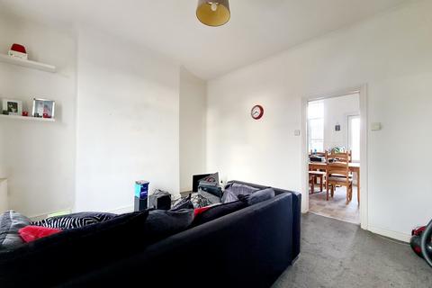 2 bedroom terraced house to rent, Holland Street, Denton, Manchester, Greater Manchester, M34