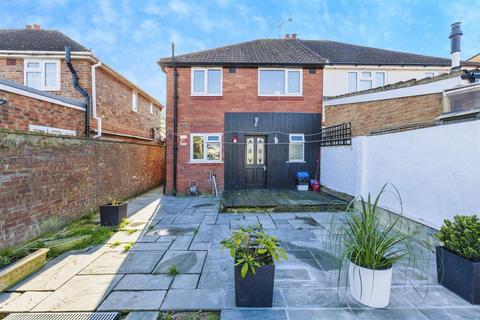 3 bedroom semi-detached house for sale, Surrey Avenue, Slough