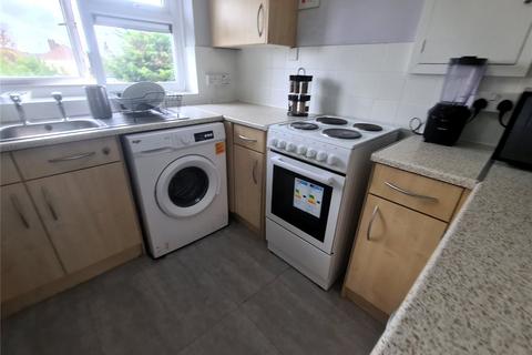 3 bedroom flat to rent, Chiltern Green, Hampshire SO16