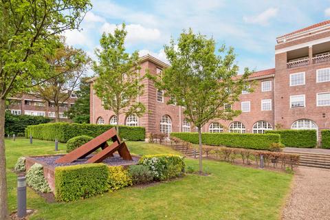 Scott Avenue, Putney, London, SW15