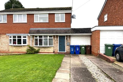 3 bedroom semi-detached house for sale, Chieveley Close, Rugeley