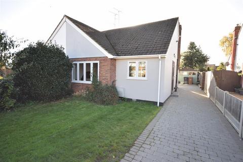 2 bedroom bungalow for sale, Gilmore Way, Chelmsford