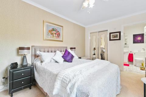 4 bedroom flat for sale, Littlemill Place, Bowling, West Dunbartonshire, G60