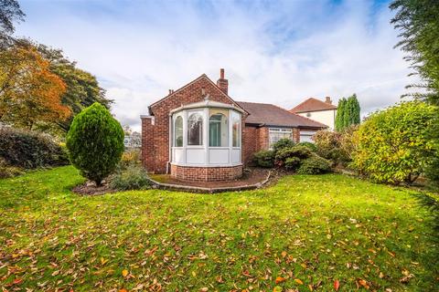 2 bedroom detached bungalow for sale, Blackburn Road, Brighouse