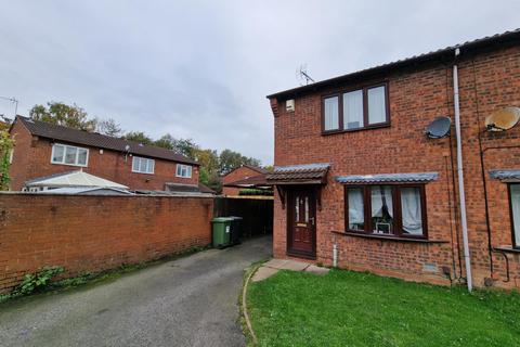 2 bedroom semi-detached house to rent, Tyning Close, Wolverhampton WV9