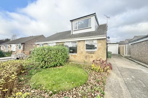 2 bedroom semi-detached house for sale, Glamis Close, Garforth