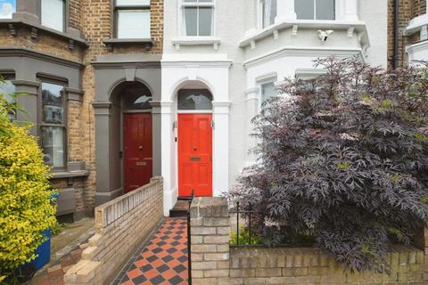 3 bedroom terraced house to rent, Shenley Road, Camberwell, SE5