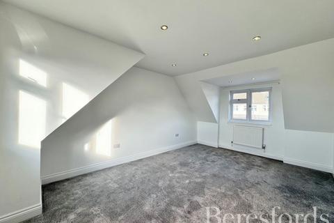 3 bedroom bungalow for sale, Parsonage Road, Rainham, RM13