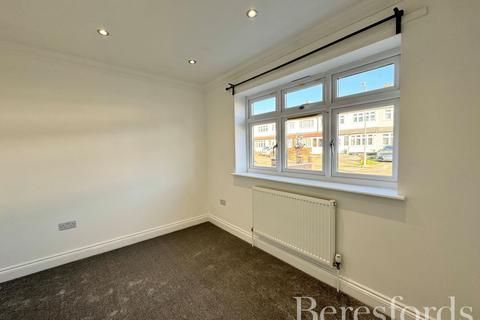 61 Parsonage Road, Rainham, RM13 9LE
