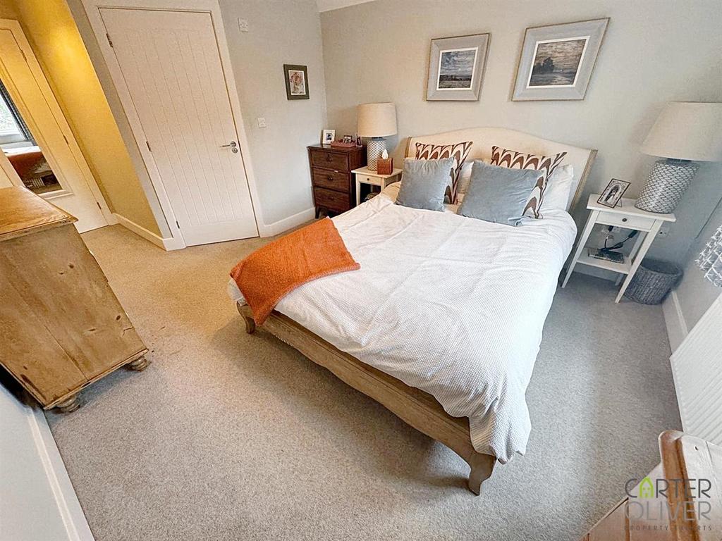 Bedroom 1 (rear)