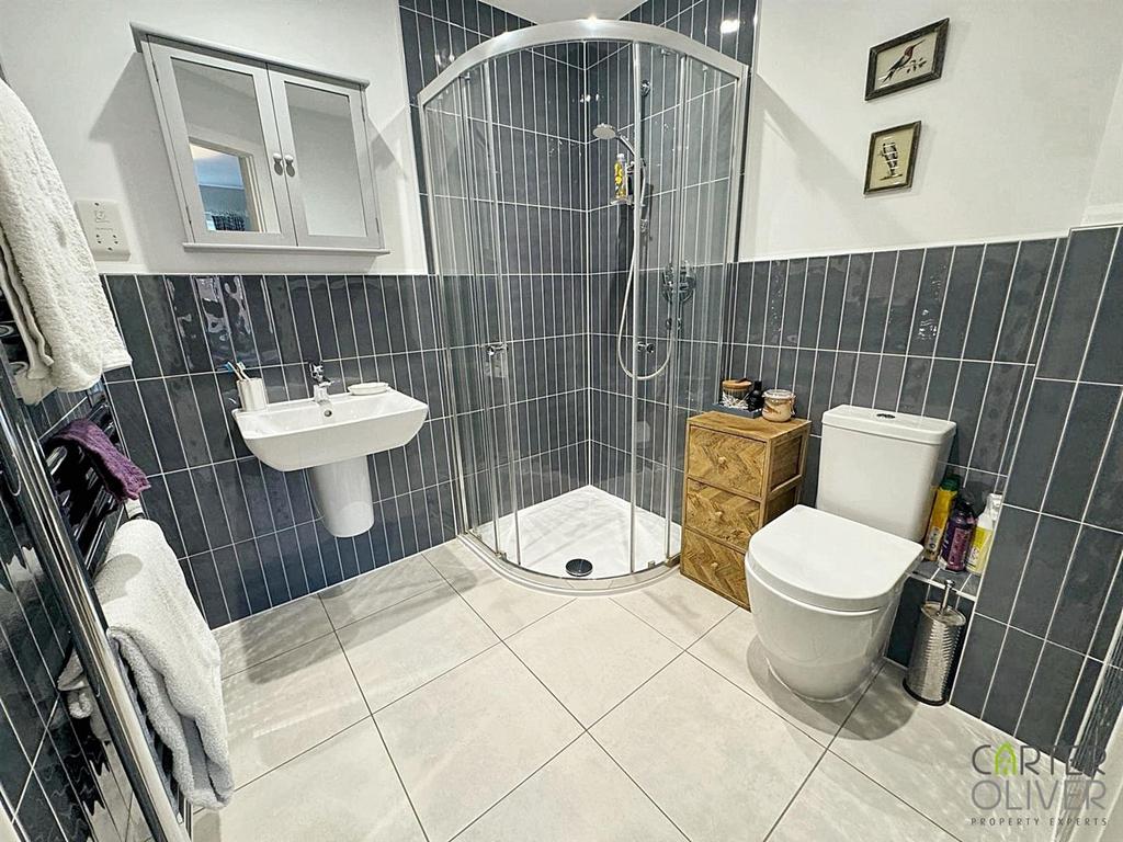 Ensuite shower room