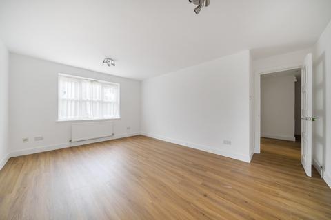 2 bedroom flat to rent, Canada Road Erith DA8