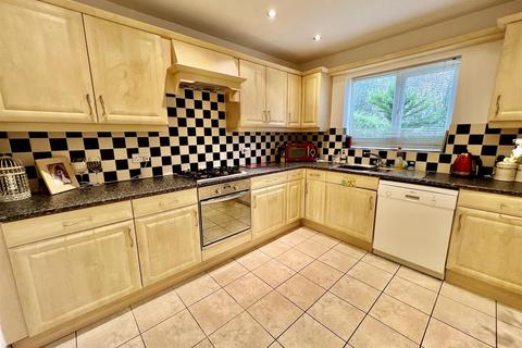 3 bedroom detached house for sale, Hartington Way, Darlington