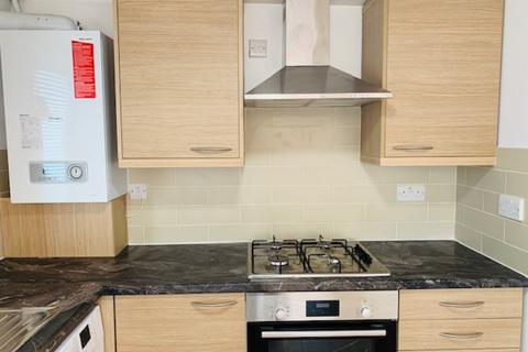 2 bedroom flat to rent, Wallington SM6