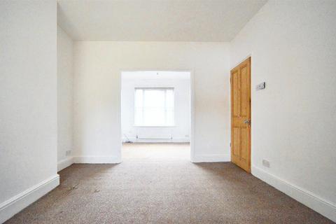 2 bedroom terraced house to rent, Upper Thrift Street, Abington, NN1