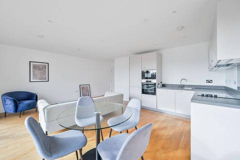 2 bedroom flat to rent, Golding Lodge, Woolwich, London, SE18