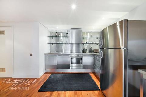 1 bedroom apartment for sale, Butlers Wharf, Shad Thames, SE1