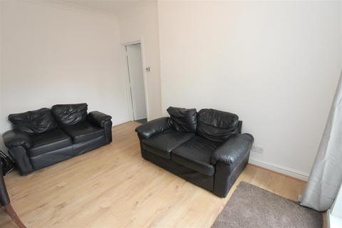 5 bedroom house to rent, May Street, Cardiff CF24