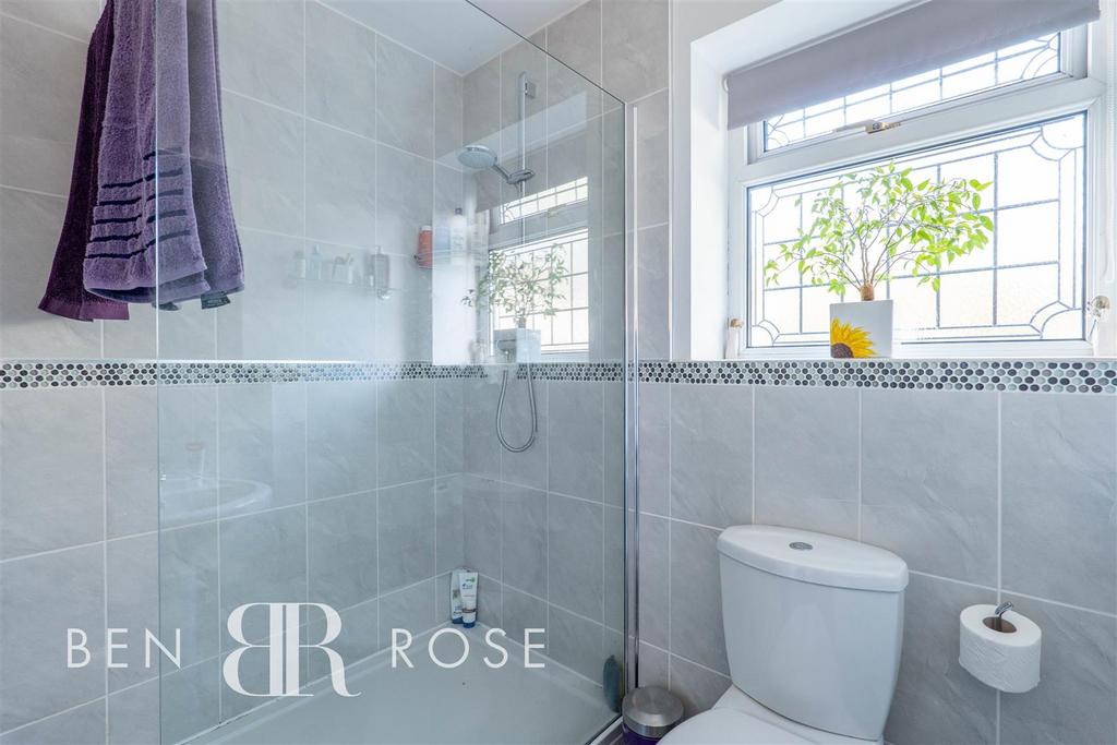 Bedroom Two Ensuite