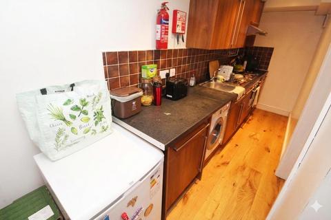 undefined, Richmond Road, Cardiff CF24