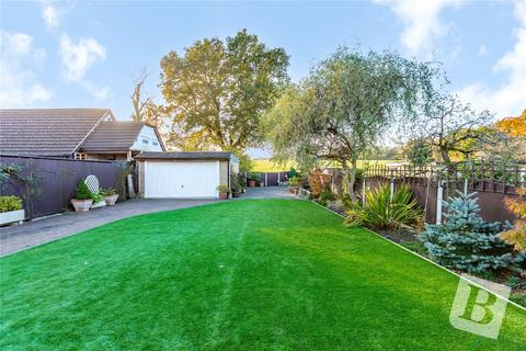 4 bedroom detached house for sale, Oak Hill Road, Stapleford Abbotts, Essex, RM4