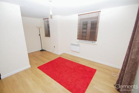 2 bedroom apartment to rent, Ebberns Road, Hemel Hempstead HP3