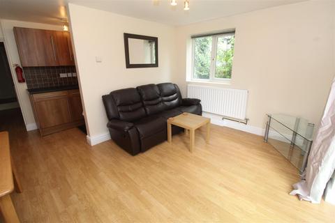 2 bedroom flat to rent, Richmond road, Cardiff CF24