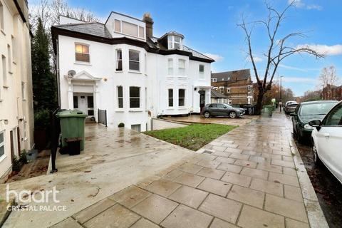 2 bedroom flat for sale, Victoria Crescent, LONDON