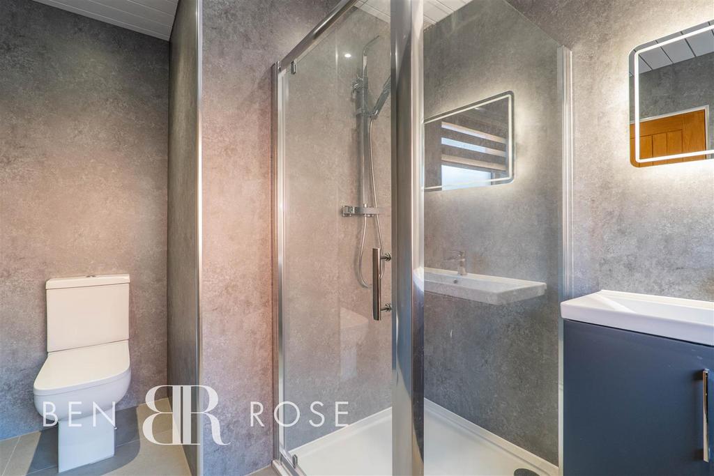 Master Ensuite