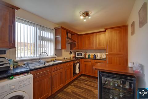 1 bedroom apartment for sale, Wheatley Close, Fence, Burnley