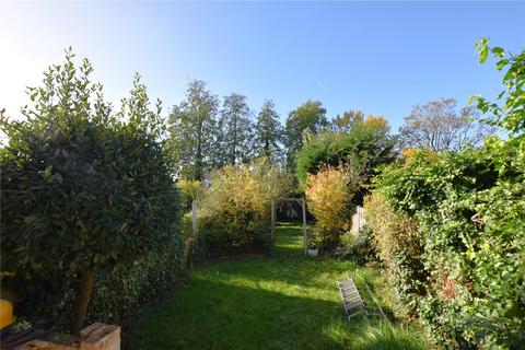 11 Reynolds Avenue, Chadwell Heath, Romford, RM6 4NT