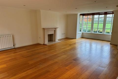 3 bedroom detached house to rent, North Green, Hertford SG14