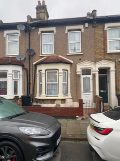 2 bedroom house to rent, Francis Avenue, Ilford IG1