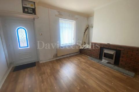 2 bedroom end of terrace house to rent, George Street, Pontypool, Monmouthshire. NP4 6BX