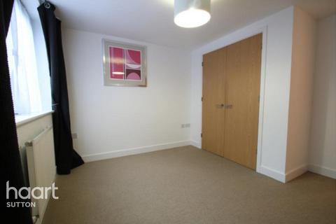 1 bedroom flat to rent, Middleton Road, CARSHALTON