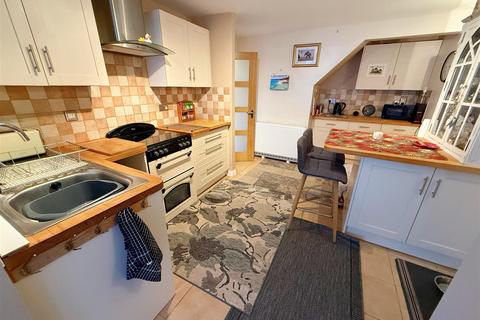 2 bedroom semi-detached house for sale, St. Swithins Drive, Lower Quinton