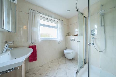 3 Heath Close, Polstead Heath, Colchester, CO6 5BE