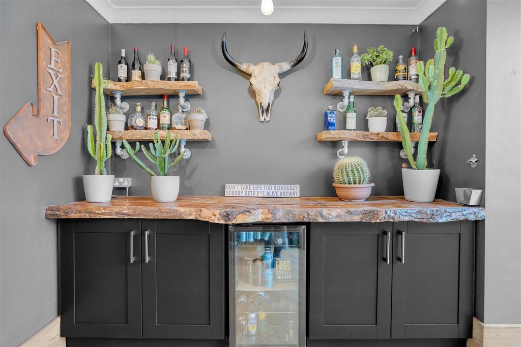 Office/bar