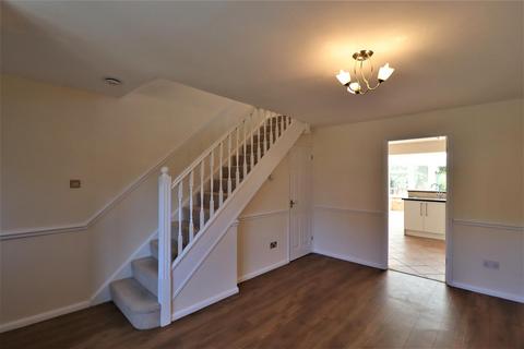 2 bedroom semi-detached house to rent, Frankton Close, Solihull B92