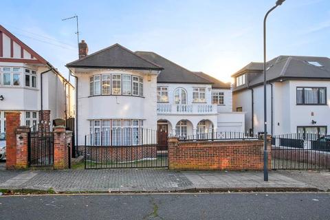 5 bedroom detached house to rent, Alexander Avenue, London, NW10