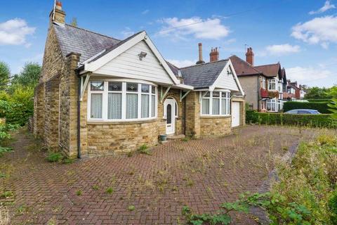 3 bedroom bungalow for sale, Westcombe Avenue, Leeds, West Yorkshire, LS8 2BS