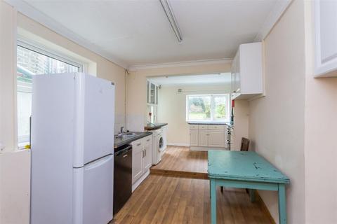 6 bedroom house to rent, Hartington Road, Brighton