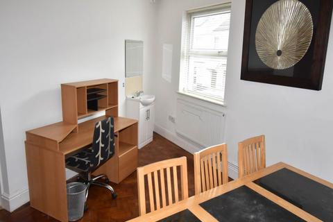 4 bedroom house to rent, Cambridge Street, Uplands, , Swansea